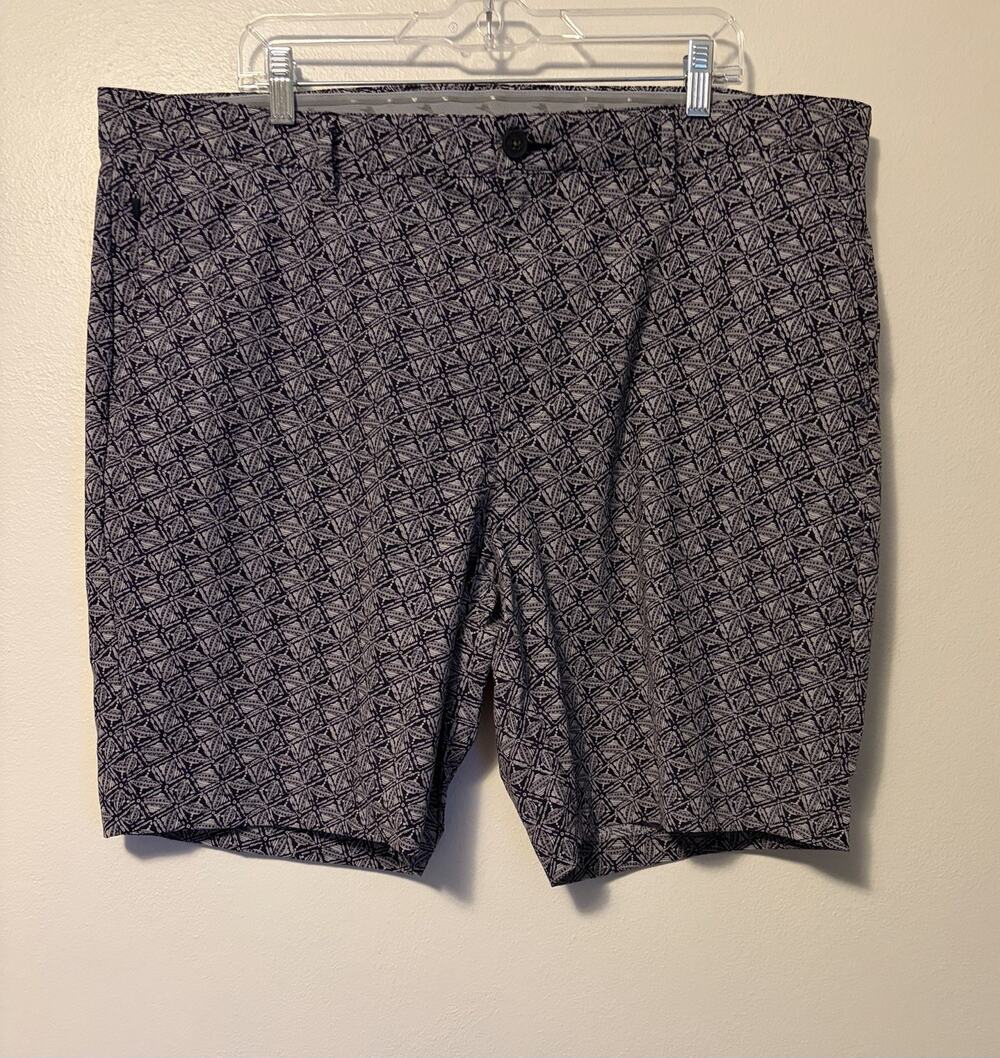 Tommy Bahama Golf Shorts Men Size 42 Chip Shot Beachcomber Geometric Print Navy